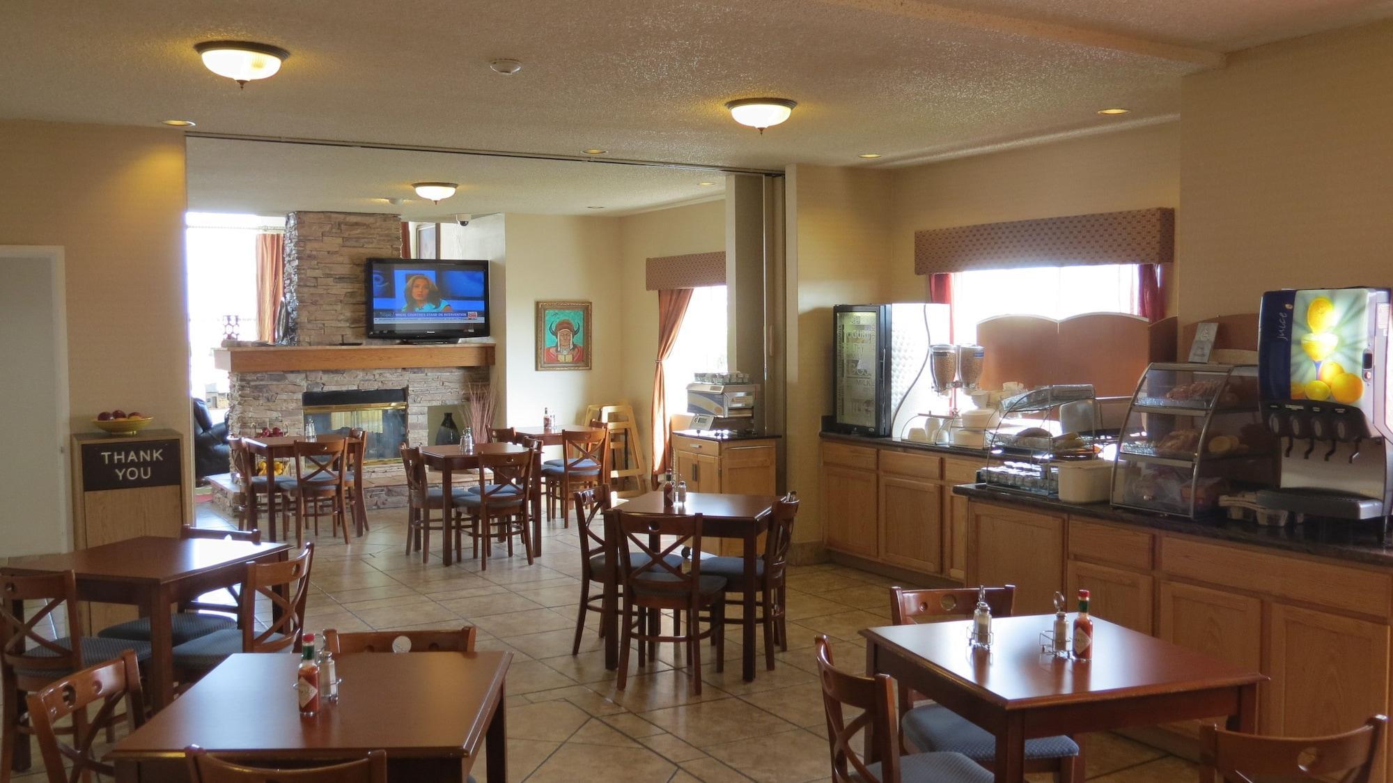 Baymont Inn & Suites By Wyndham Holbrook Exterior photo