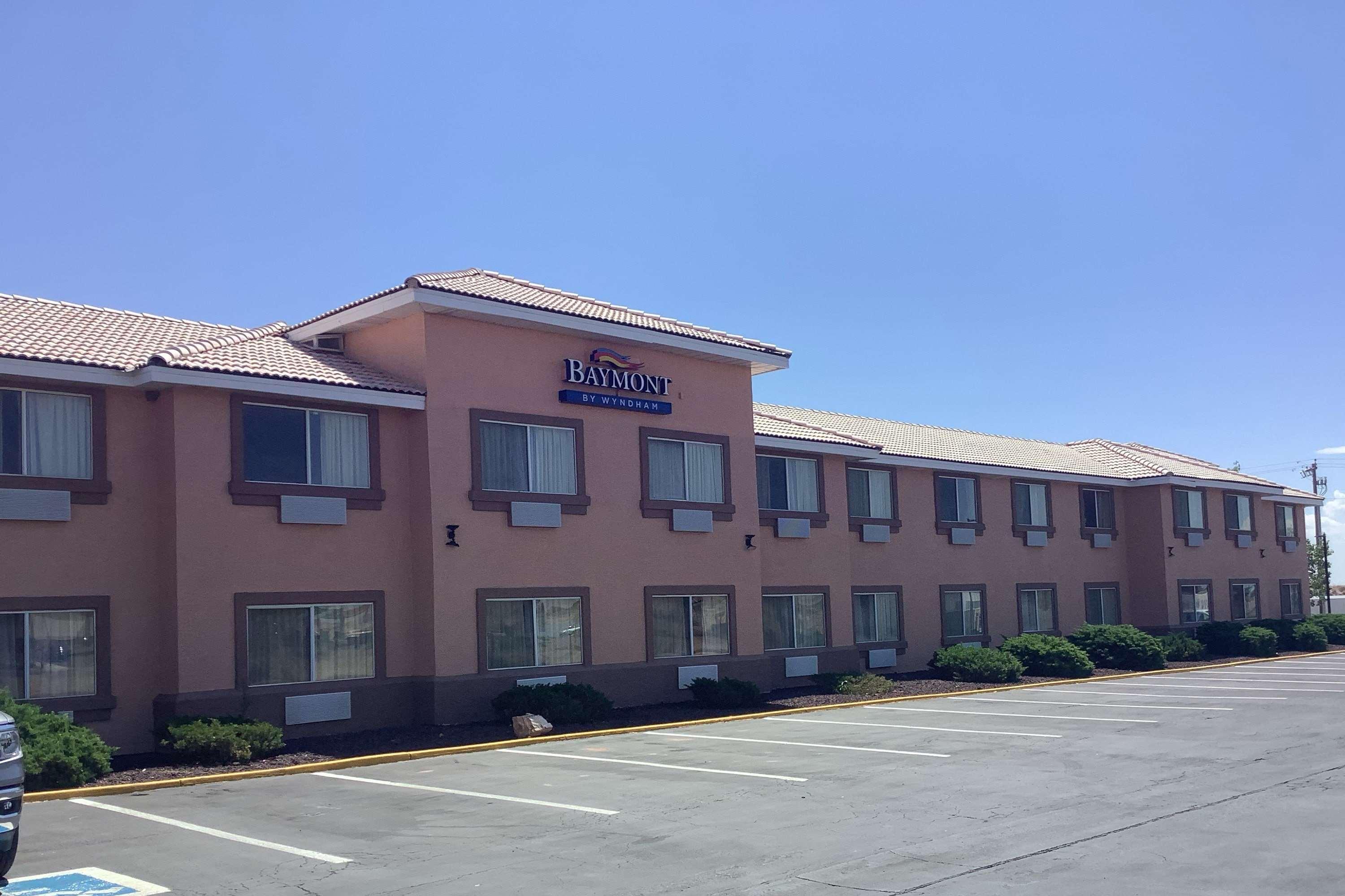 Baymont Inn & Suites By Wyndham Holbrook Exterior photo
